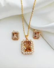 Color Charm Necklace Set