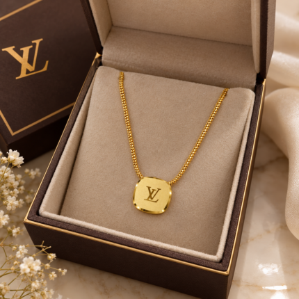 RoyalGlow - Stainless Steel Pendant - Stylish Durable Stainless Steel Fashion Pendant - Silver-Tone Variant - Standard Size